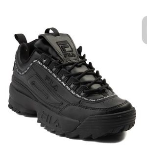 FILA Disruptor 2 Sneaker, Black women’s size 6